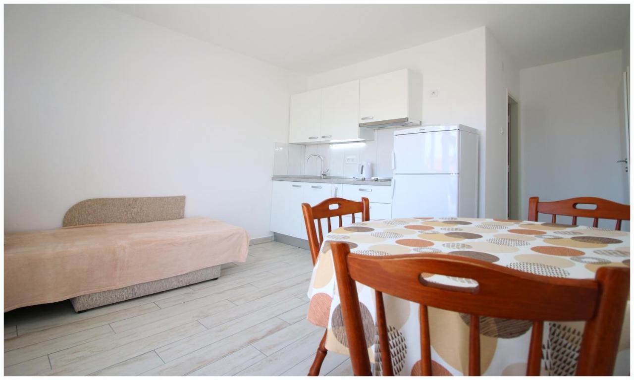 Apartment Maxim Primošten Εξωτερικό φωτογραφία