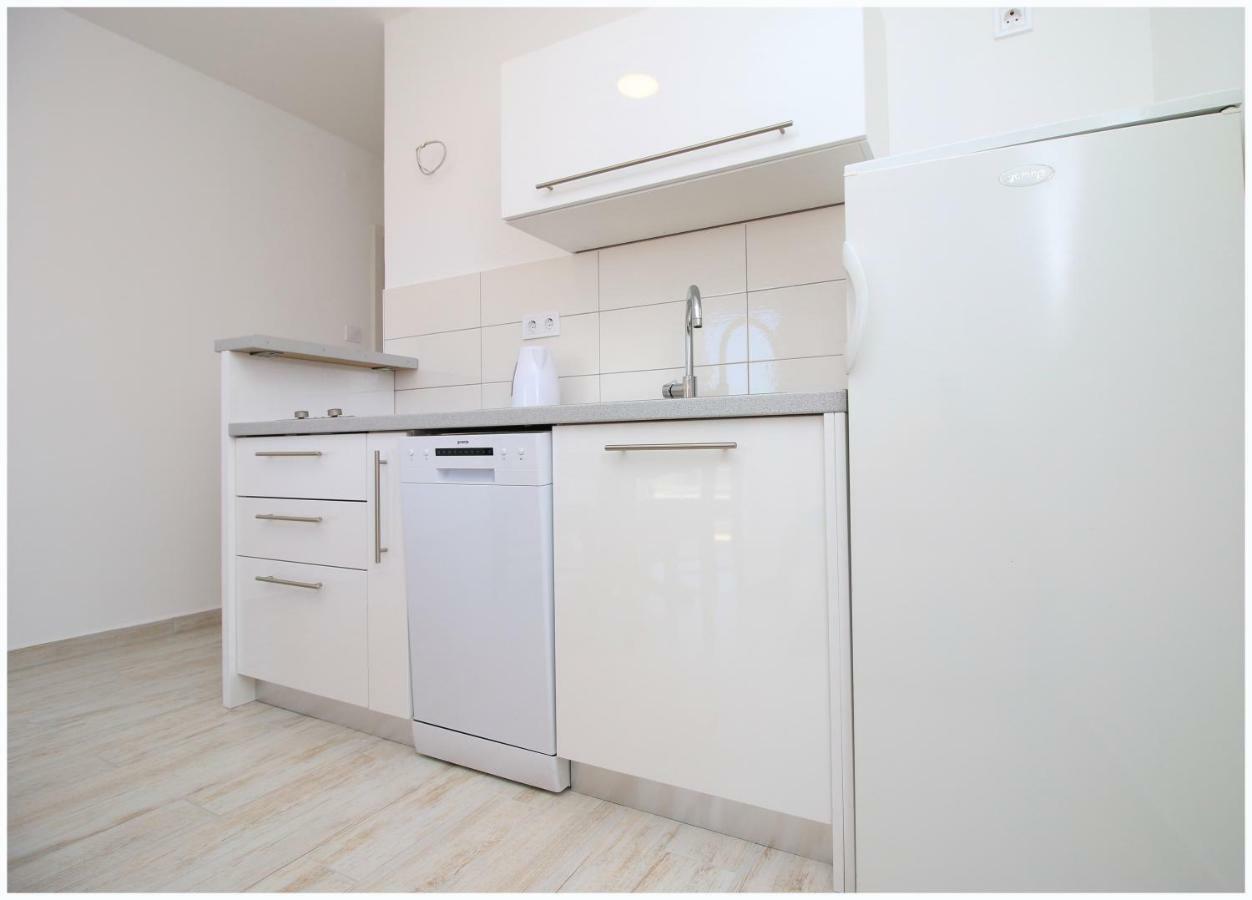 Apartment Maxim Primošten Εξωτερικό φωτογραφία